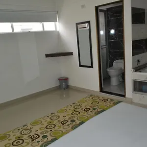3* Hotel económico Punto Dos Suites